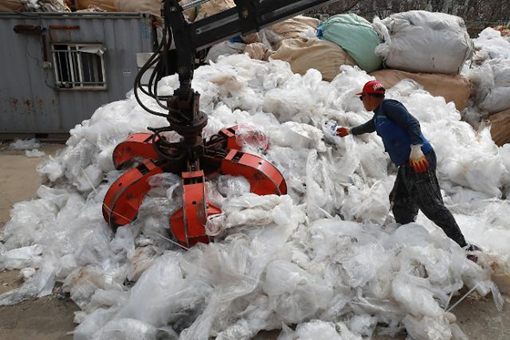 2017中国汽车创作者大会 “汽扯扒谈”获奖：泛亚电竞